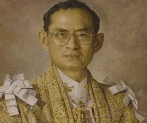  Der Thailändische Bürgerkrieg: Eine Geschichte von Blutvergießen und dem Aufstieg von Bhumibol Adulyadej